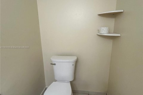 Condo in Homestead, Florida, 2 bedrooms  № 2082133 - photo 11