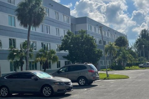 Condo in Homestead, Florida, 2 bedrooms  № 2082133 - photo 15