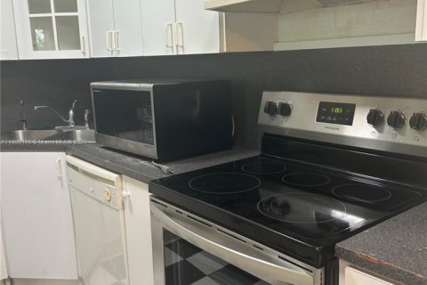 Condo in Homestead, Florida, 2 bedrooms  № 2082133 - photo 5