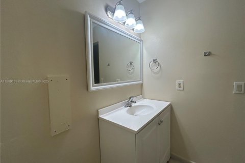 Condo in Homestead, Florida, 2 bedrooms  № 2082133 - photo 10