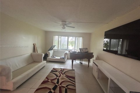 Condo in Homestead, Florida, 2 bedrooms  № 2082133 - photo 2