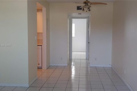Copropriété à vendre à Fort Lauderdale, Floride: 1 chambre, 54.63 m2 № 1947652 - photo 9
