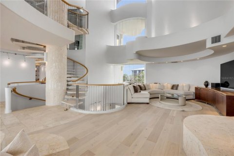 Villa ou maison à louer à New Smyrna Beach, Floride: 3 chambres, 372.45 m2 № 2151118 - photo 15