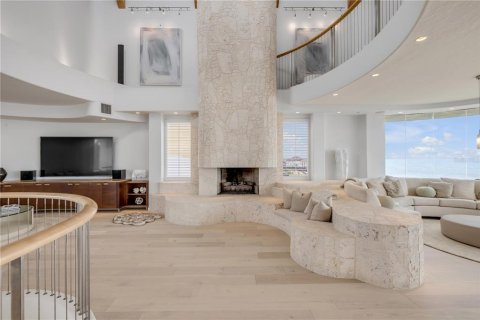 Villa ou maison à louer à New Smyrna Beach, Floride: 3 chambres, 372.45 m2 № 2151118 - photo 19