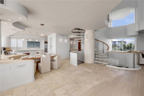 Villa ou maison à louer à New Smyrna Beach, Floride: 3 chambres, 372.45 m2 № 2151118 - photo 16