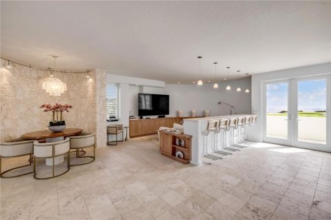 Villa ou maison à louer à New Smyrna Beach, Floride: 3 chambres, 372.45 m2 № 2151118 - photo 7