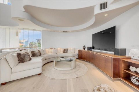 Villa ou maison à louer à New Smyrna Beach, Floride: 3 chambres, 372.45 m2 № 2151118 - photo 21