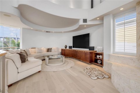 Villa ou maison à louer à New Smyrna Beach, Floride: 3 chambres, 372.45 m2 № 2151118 - photo 20