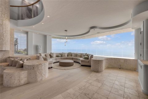 Villa ou maison à louer à New Smyrna Beach, Floride: 3 chambres, 372.45 m2 № 2151118 - photo 12
