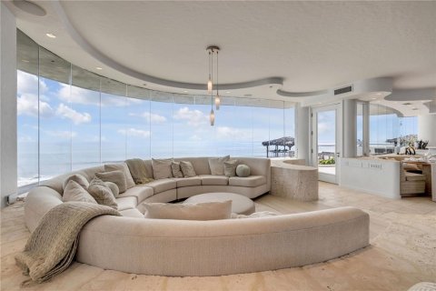 Villa ou maison à louer à New Smyrna Beach, Floride: 3 chambres, 372.45 m2 № 2151118 - photo 14