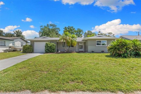 Casa en Clearwater, Florida 2 dormitorios, 125.79 m2 № 2379565