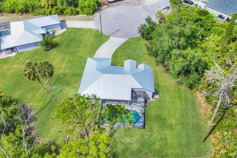 House in North Port, Florida 3 bedrooms, 131.74 sq.m. № 1755632 - photo 5