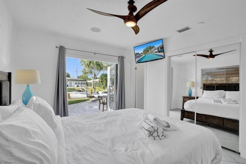House in Fort Lauderdale, Florida 3 bedrooms, 147.53 sq.m. № 2275174 - photo 12