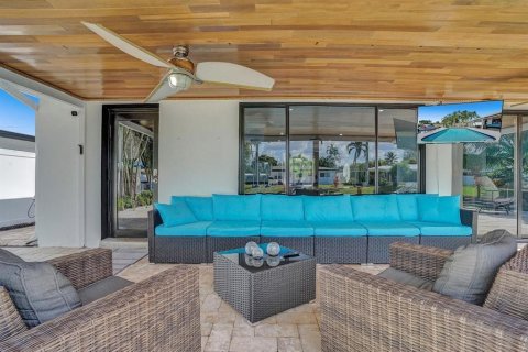 House in Fort Lauderdale, Florida 3 bedrooms, 147.53 sq.m. № 2275174 - photo 11