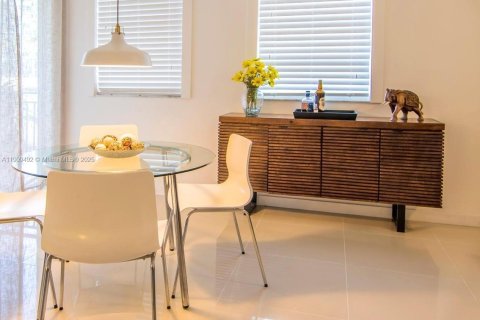 Copropriété à vendre à Aventura, Floride: 3 chambres, 122.63 m2 № 1966337 - photo 4