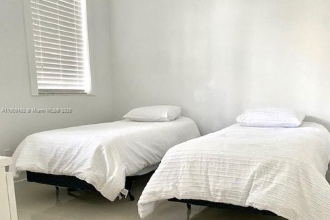 Copropriété à vendre à Aventura, Floride: 3 chambres, 122.63 m2 № 1966337 - photo 23