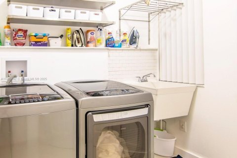 Copropriété à vendre à Aventura, Floride: 3 chambres, 122.63 m2 № 1966337 - photo 26