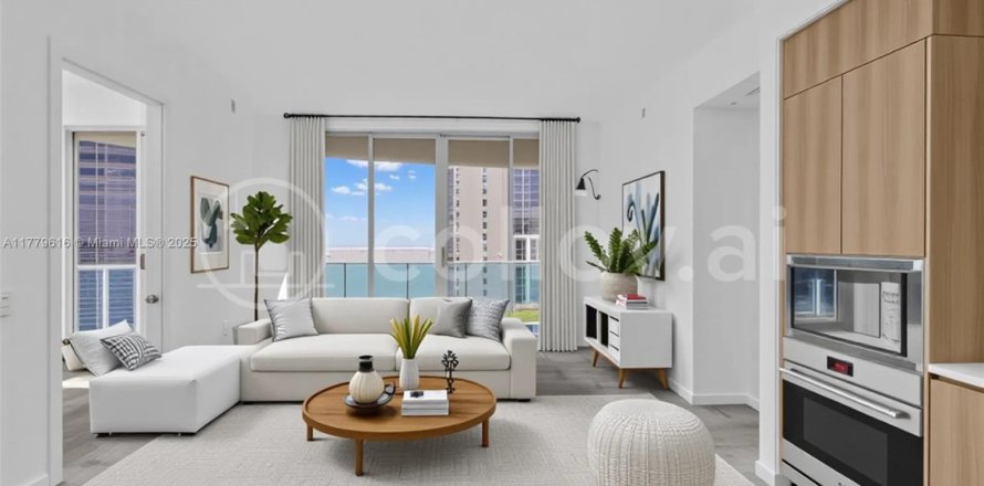 Condo in Sunny Isles Beach, Florida, 2 bedrooms in AURORA  № 2013781