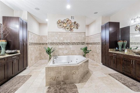 Villa ou maison à vendre à Dover, Floride: 4 chambres, 434.41 m2 № 2148053 - photo 19