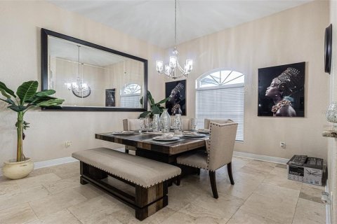 Villa ou maison à vendre à Dover, Floride: 4 chambres, 434.41 m2 № 2148053 - photo 3
