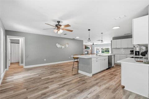Casa en venta en Spring Hill, Florida, 5 dormitorios, 237.64 m2 № 2306582 - foto 18