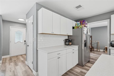 Casa en venta en Spring Hill, Florida, 5 dormitorios, 237.64 m2 № 2306582 - foto 20