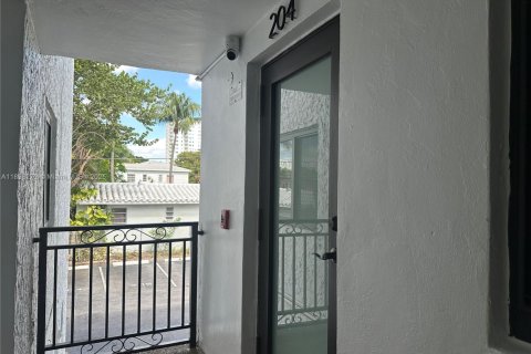 Apartment in Miami, Florida 1 bedroom № 1949457 - photo 23