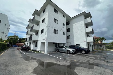 Apartment in Miami, Florida 1 bedroom № 1949457 - photo 29