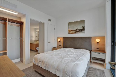 Condominio en venta en Miami, Florida, 2 dormitorios, 85.1 m2 № 1859839 - foto 14