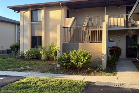 Copropriété à louer à Punta Gorda, Floride: 2 chambres, 88.91 m2 № 1804115 - photo 1