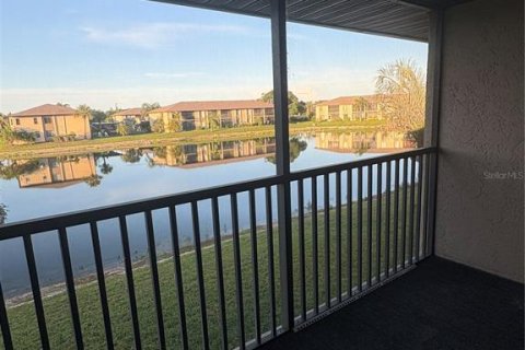 Copropriété à louer à Punta Gorda, Floride: 2 chambres, 88.91 m2 № 1804115 - photo 7