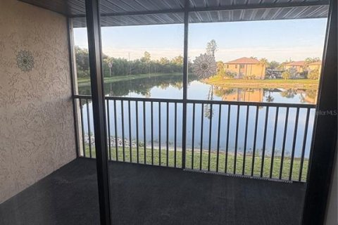 Copropriété à louer à Punta Gorda, Floride: 2 chambres, 88.91 m2 № 1804115 - photo 5
