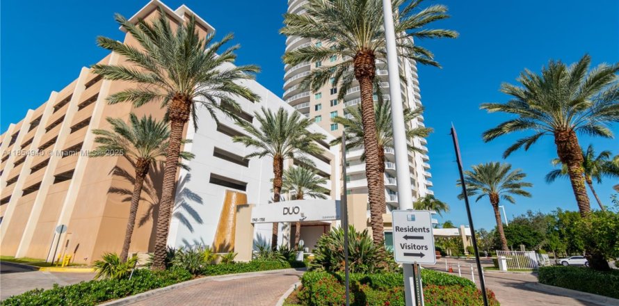 Studio in the Condo in Hallandale Beach, Florida  № 1880298