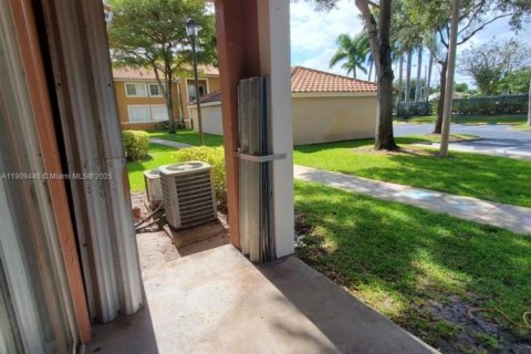 Copropriété à louer à Lake Worth, Floride: 3 chambres, 118.54 m2 № 1965162 - photo 17