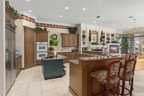 House in Orlando, Florida 8 bedrooms, 661.74 sq.m. № 1807455 - photo 7