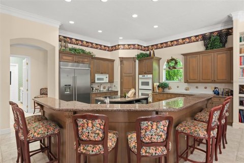 House in Orlando, Florida 8 bedrooms, 661.74 sq.m. № 1807455 - photo 9