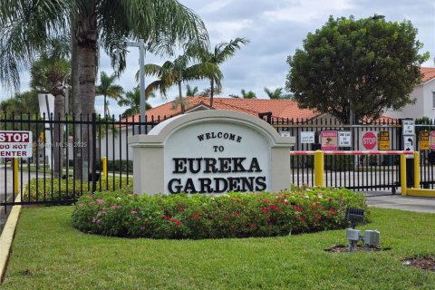 Купить таунхаус в Майами, Флорида 3 спальни, 121.52м2, № 1967728 - фото 2