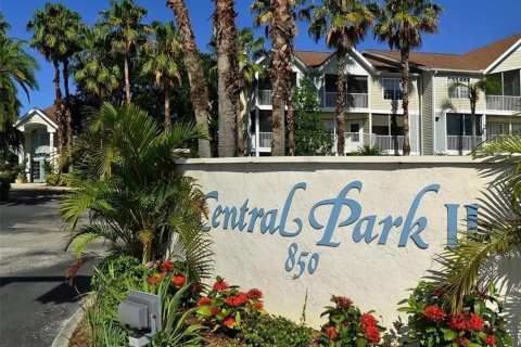 Copropriété à vendre à Sarasota, Floride: 2 chambres, 91.04 m2 № 2234004 - photo 3