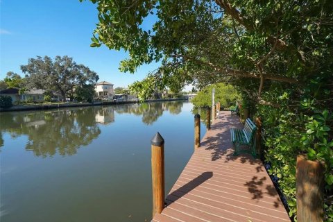 Copropriété à vendre à Sarasota, Floride: 2 chambres, 91.04 m2 № 2234004 - photo 22