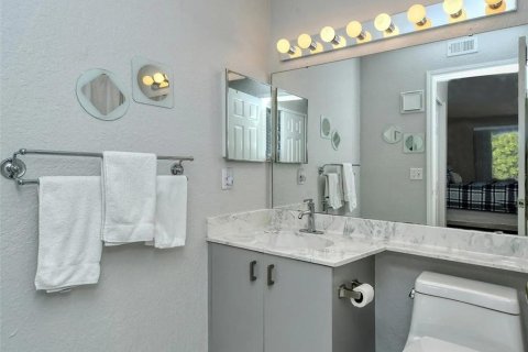 Copropriété à vendre à Sarasota, Floride: 2 chambres, 91.04 m2 № 2234004 - photo 11
