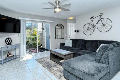 Copropriété à vendre à Sarasota, Floride: 2 chambres, 91.04 m2 № 2234004 - photo 5