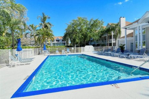 Copropriété à vendre à Sarasota, Floride: 2 chambres, 91.04 m2 № 2234004 - photo 21