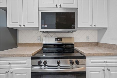 Condominio en venta en Tampa, Florida, 1 dormitorio, 68 m2 № 1378508 - foto 3