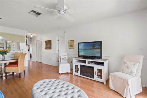 Villa ou maison à vendre à Spring Hill, Floride: 2 chambres, 92.44 m2 № 2219271 - photo 9