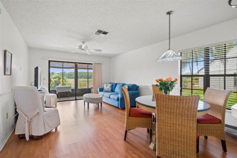 Villa ou maison à vendre à Spring Hill, Floride: 2 chambres, 92.44 m2 № 2219271 - photo 16