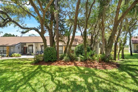 Villa ou maison à vendre à Spring Hill, Floride: 2 chambres, 92.44 m2 № 2219271 - photo 3