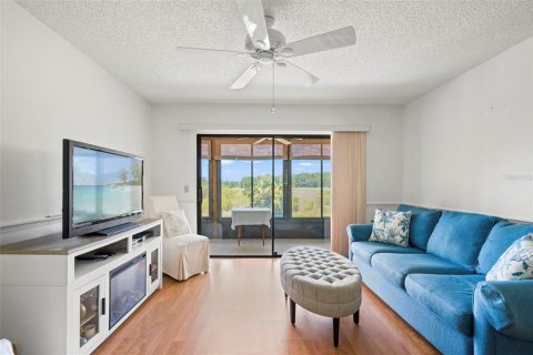 Villa ou maison à vendre à Spring Hill, Floride: 2 chambres, 92.44 m2 № 2219271 - photo 11