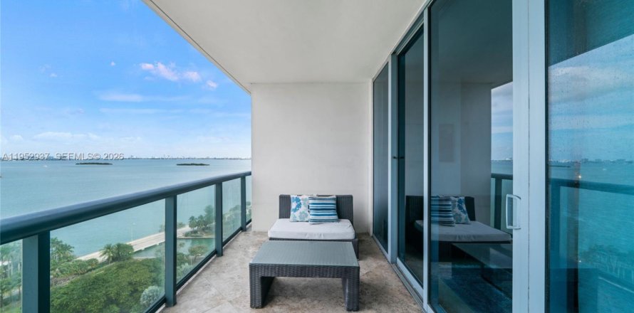 Кондоминиум с 2 спальнями в Майами, Флорида № 2008860