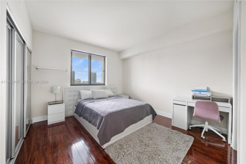 Купить кондоминиум в Майами, Флорида 2 спальни, 107.58м2, № 2008860 - фото 13