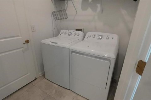 Casa en alquiler en Kissimmee, Florida, 3 dormitorios, 196.49 m2 № 1757994 - foto 22